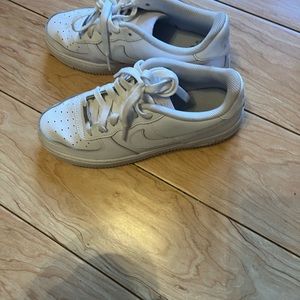 White Nike airforces